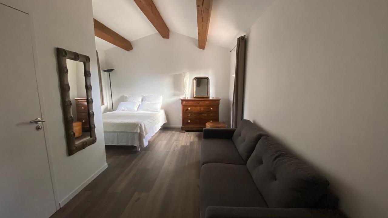 Les Magnolias Bed & Breakfast Marseille Exterior photo